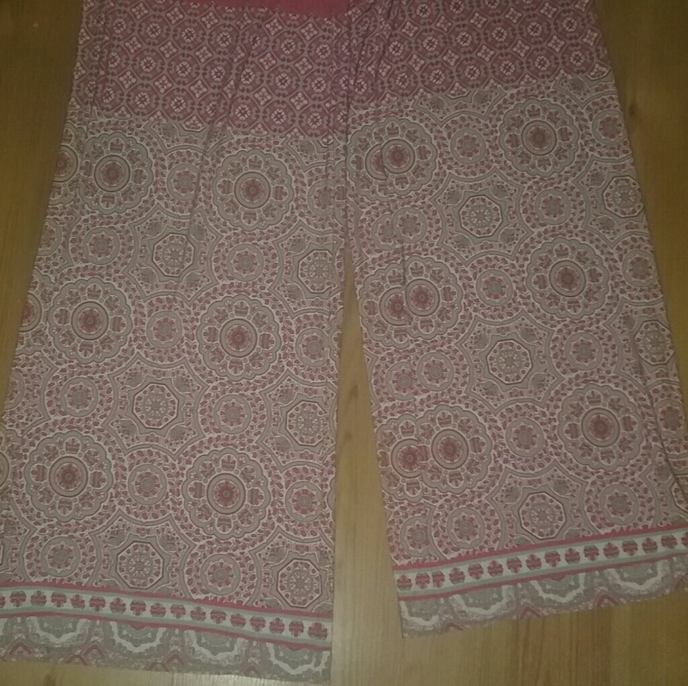 Long, Flowy Colorful, Patterned Pants - Picture 4 of 6